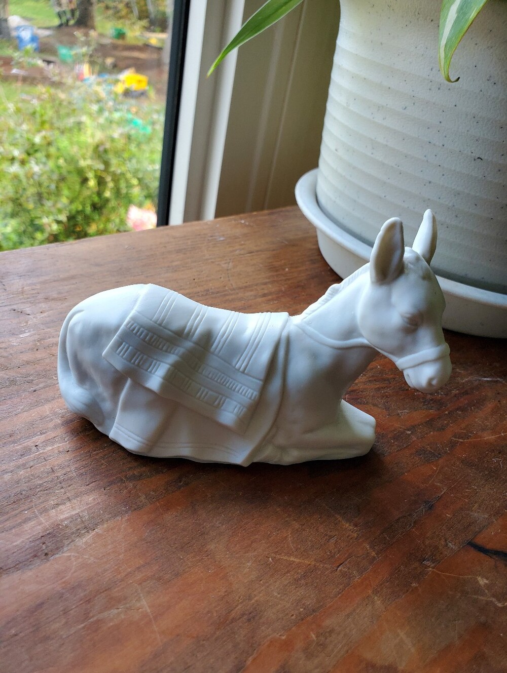 VTG 1984 Avon Nativity Collectibles Bisque Porcelain Donkey Figurine with Box
